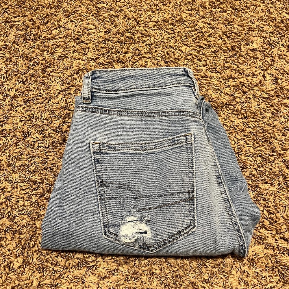 American Eagle mom jeans